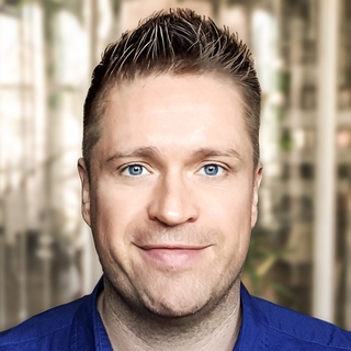 Adam Luzsi, Senior WordPress Programmer and Consultant.