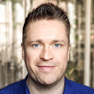 Adam Luzsi, Senior WordPress Programmer and Consultant.