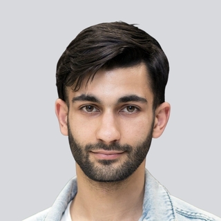 Aram Karapetyan, Accomplished Mockups Designer.