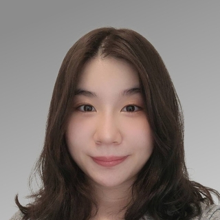Heather Lee, Senior fintech Designer.