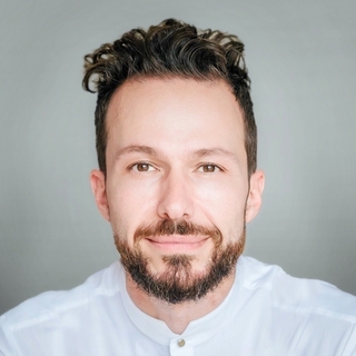 Panos Karageorgakis, Expert design systems Designer Freelance.