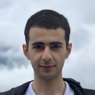Kar Martikyan, fintech Coder.