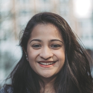 Sana Yusuf, Senior Blog Designer.