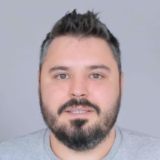 Aleksandar Perisic, Accomplished Hubspot Freelancer.