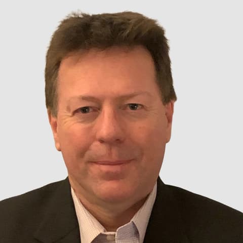 Owen White, Management Consultant in La Roche-Chalais, France