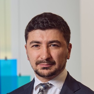 Abdullah Karayumak, CFA, CFO Consulting Specialist.