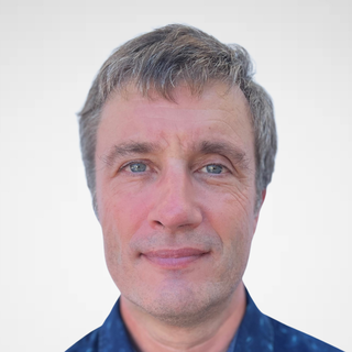 Joris Laperre, Senior database Programmer and Consultant.