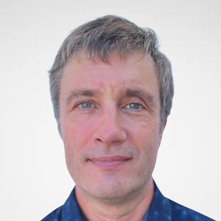 Joris Laperre, Senior database Programmer and Consultant.