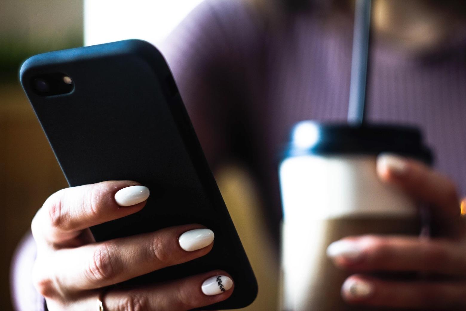 Smartphones are an important remote working technology